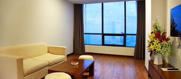 Không gian rộng rãi 60m2 bao gồm: 1 phòng khách và 2 phòng ngủ riêng biệt với lối bài trí nhẹ nhàng